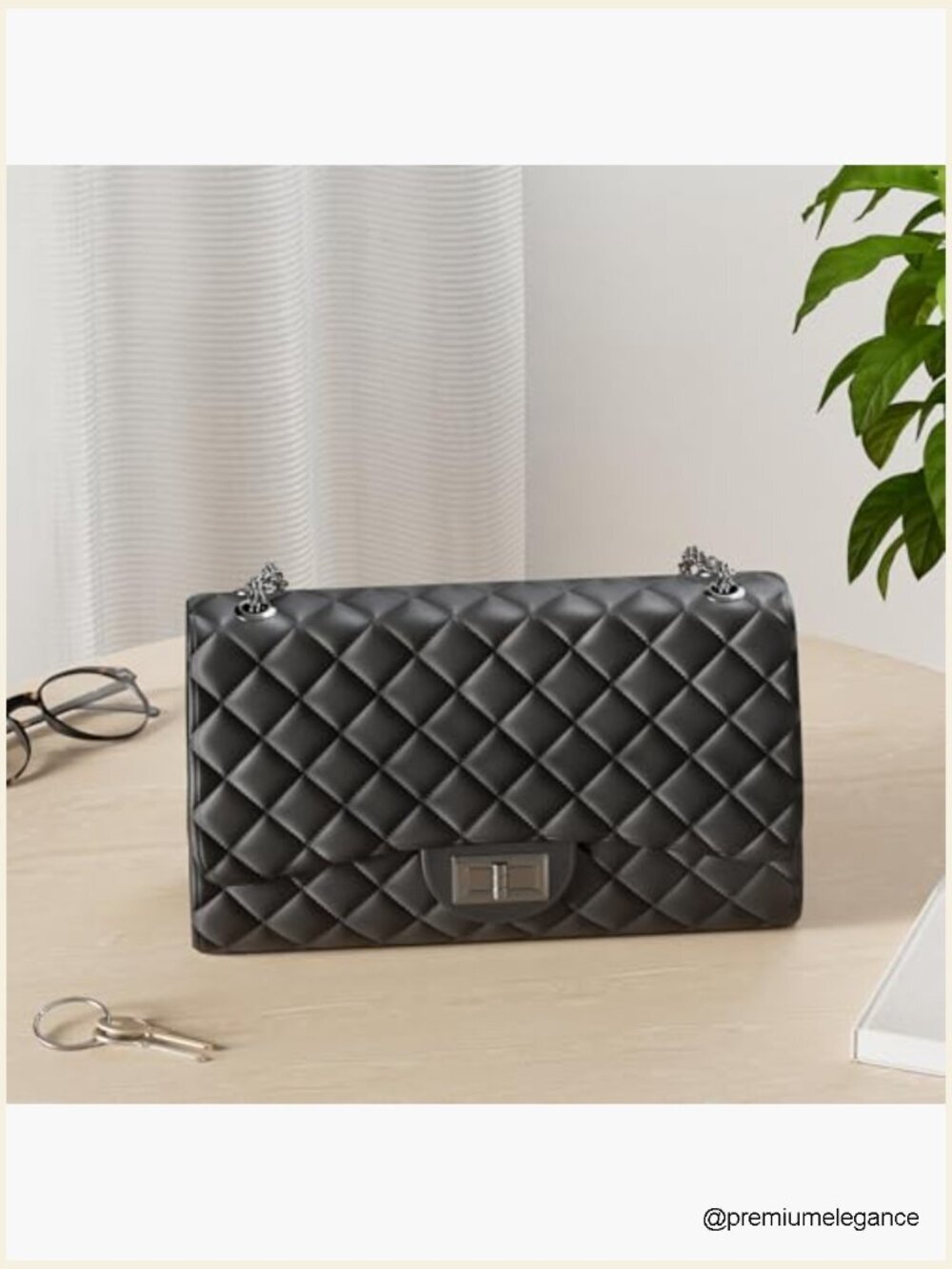 Quilted Crossbody Purse for Women Trendy Shoulder Bag with Chain - Picture 3 of 7